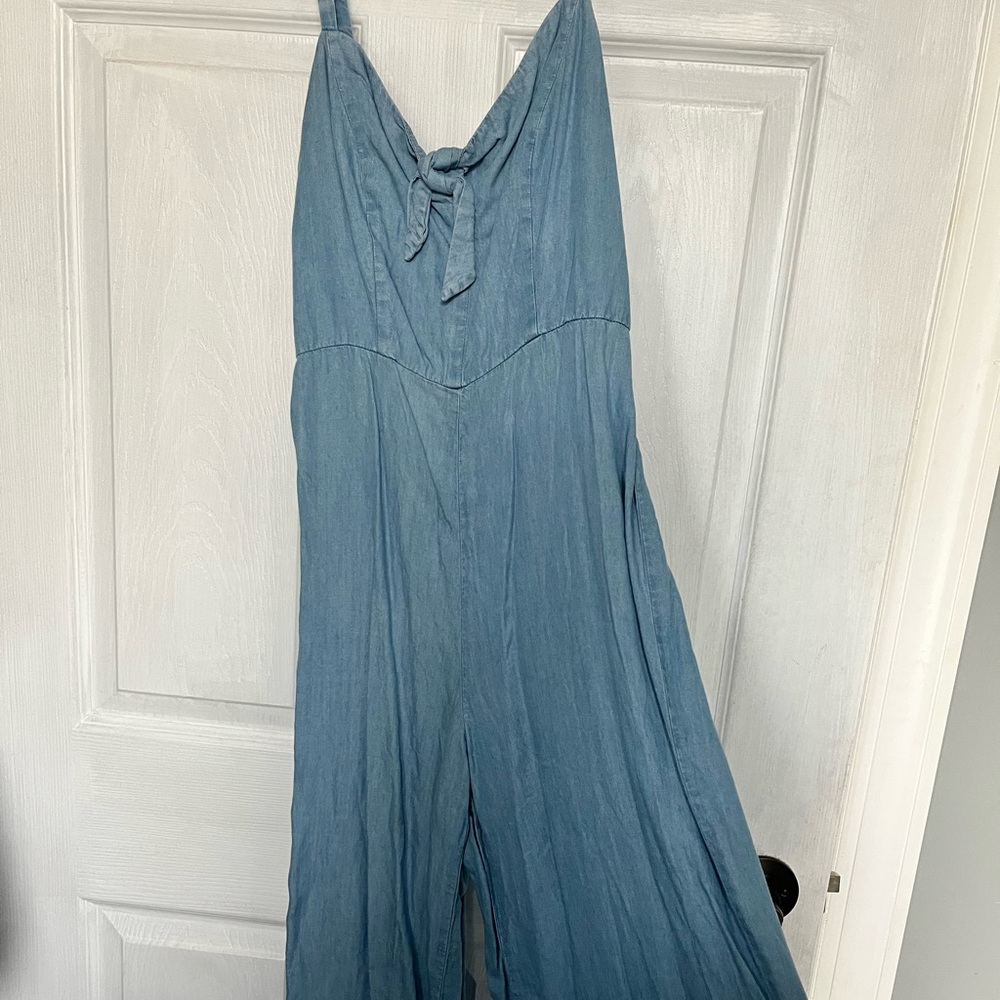 SMALL OLD NAVY JUMPSUIT